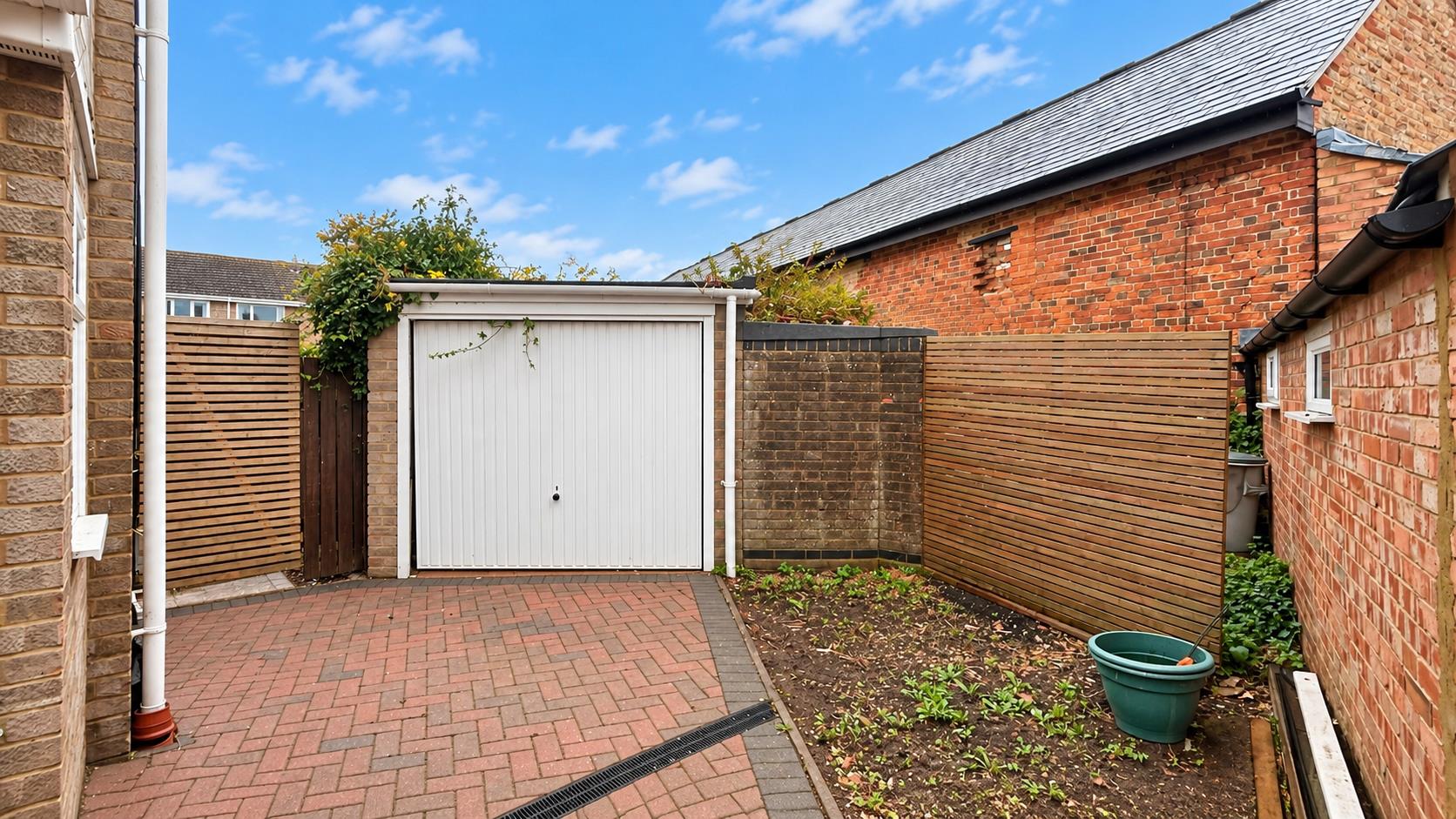 St. James Close, Hanslope, Milton Keynes